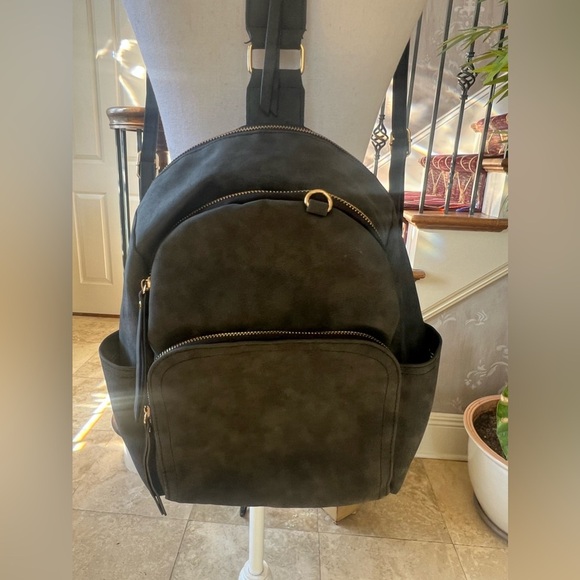 Backpack ladies no brand name NWOT. Gray suede material. Gold color accents - Picture 2 of 11